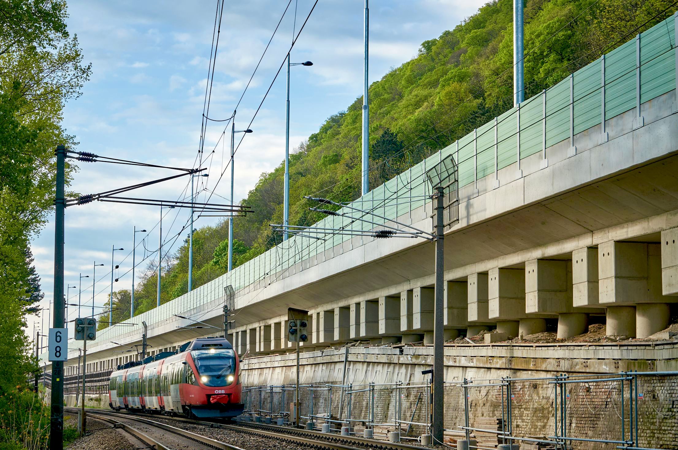 15 HeiligenstaedterHangbruecke J